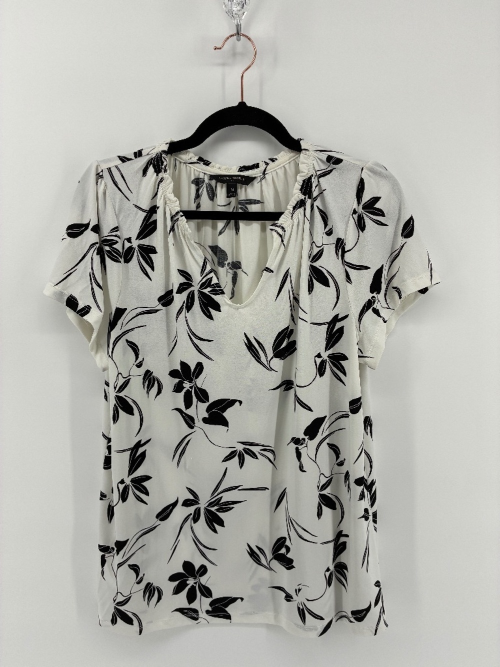 Banana Republic Black and White Fitted T-Shirt with Peter Pan Collar